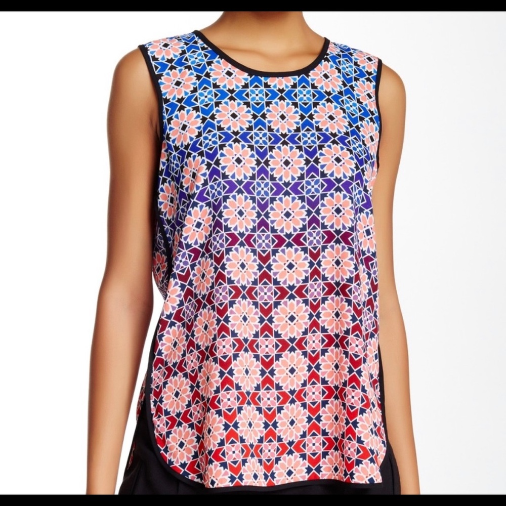 Vince Camuto Sleeveless Valencia Tile Ombre Size S